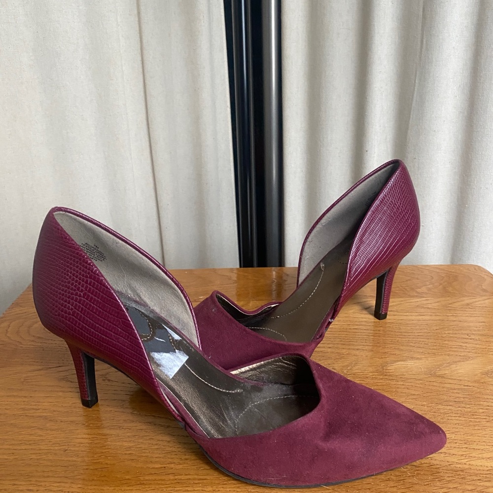 EUC Bandalino Red leather/suede pumps heels sz 7